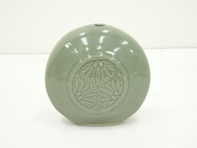 道具 ] - 道具 瑞芝焼 六代 阪上重次郎造 青瓷葵紋花瓶（共箱